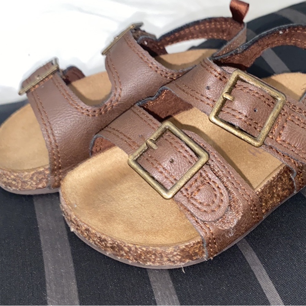 Oshkosh Boy Sandals 6c